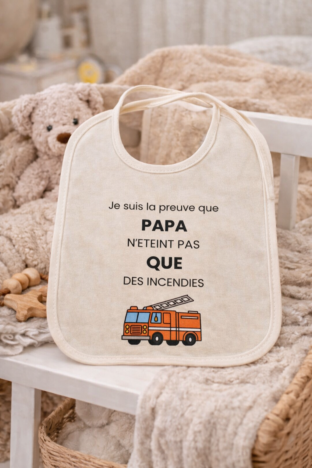 Bavoir Je suis la preuve que Papa n'éteint pas que des incendies
